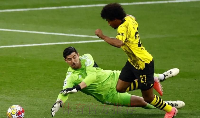 库尔图瓦:金球奖应花落皇马 我对自己水平很满意 库尔图瓦:金球奖应花落皇马 我对自己水平很满意